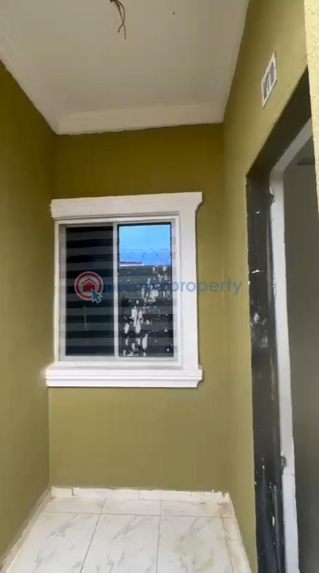 1 bedroom Mini Flat For Rent Off Pedro Road Palmgroove Shomolu Lagos - 1