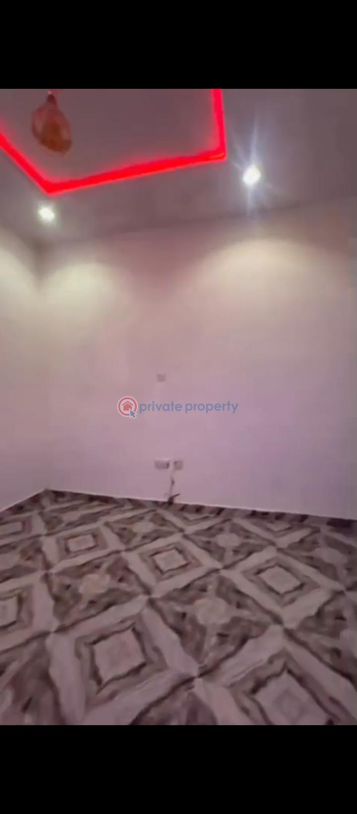 Mini Flat For Rent Off Pedro Rd, Ladilak Bariga Shomolu Lagos - 2