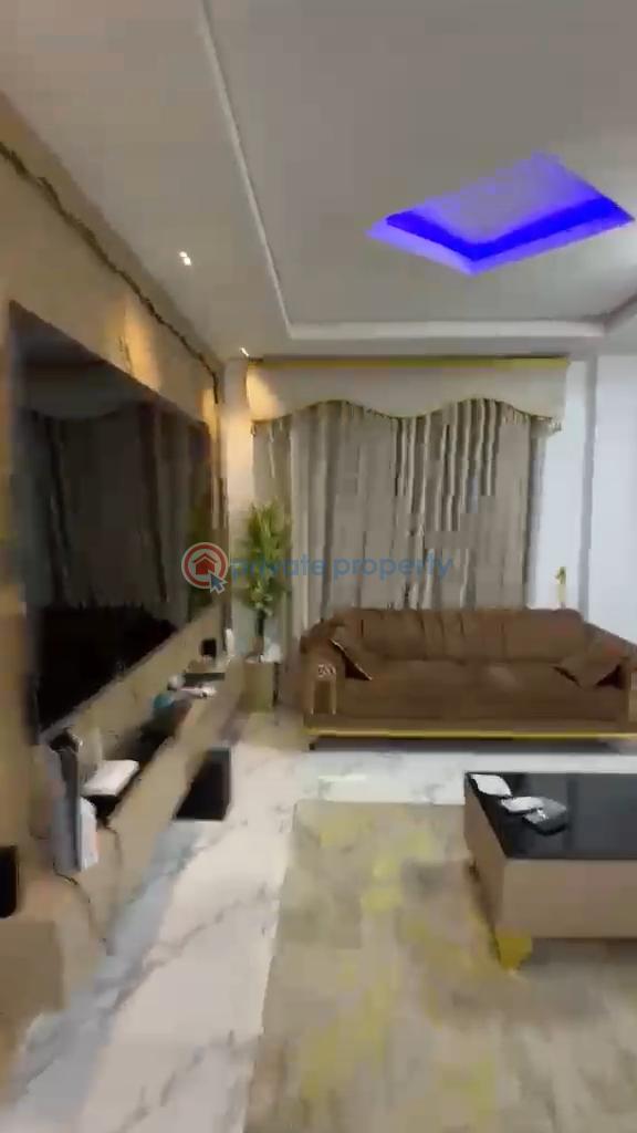 2 bedroom Block Of Flats For Rent Alagomeji Yaba Lagos - 1