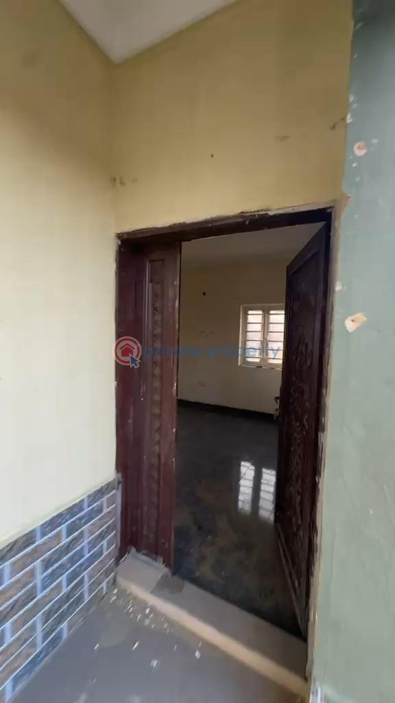 1 bedroom Mini Flat For Rent Miyaki Oworoshoki Oworonshoki Gbagada Lagos - 1