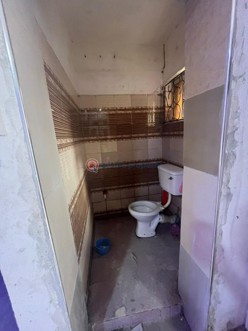 1 bedroom Mini Flat For Rent Abule Oja Yaba Lagos - 5
