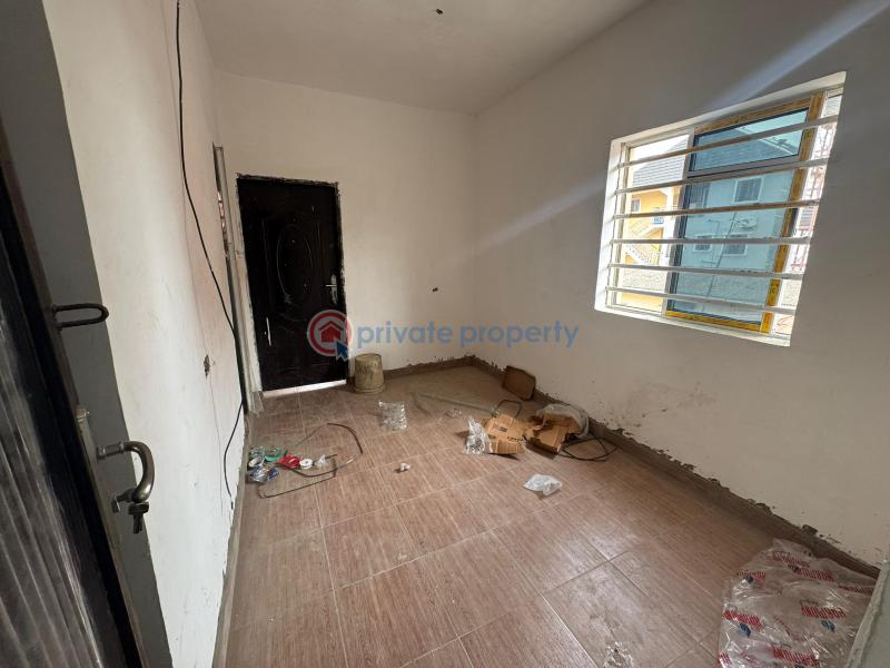 1 bedroom Mini Flat For Rent Iwaya Yaba Lagos - 3