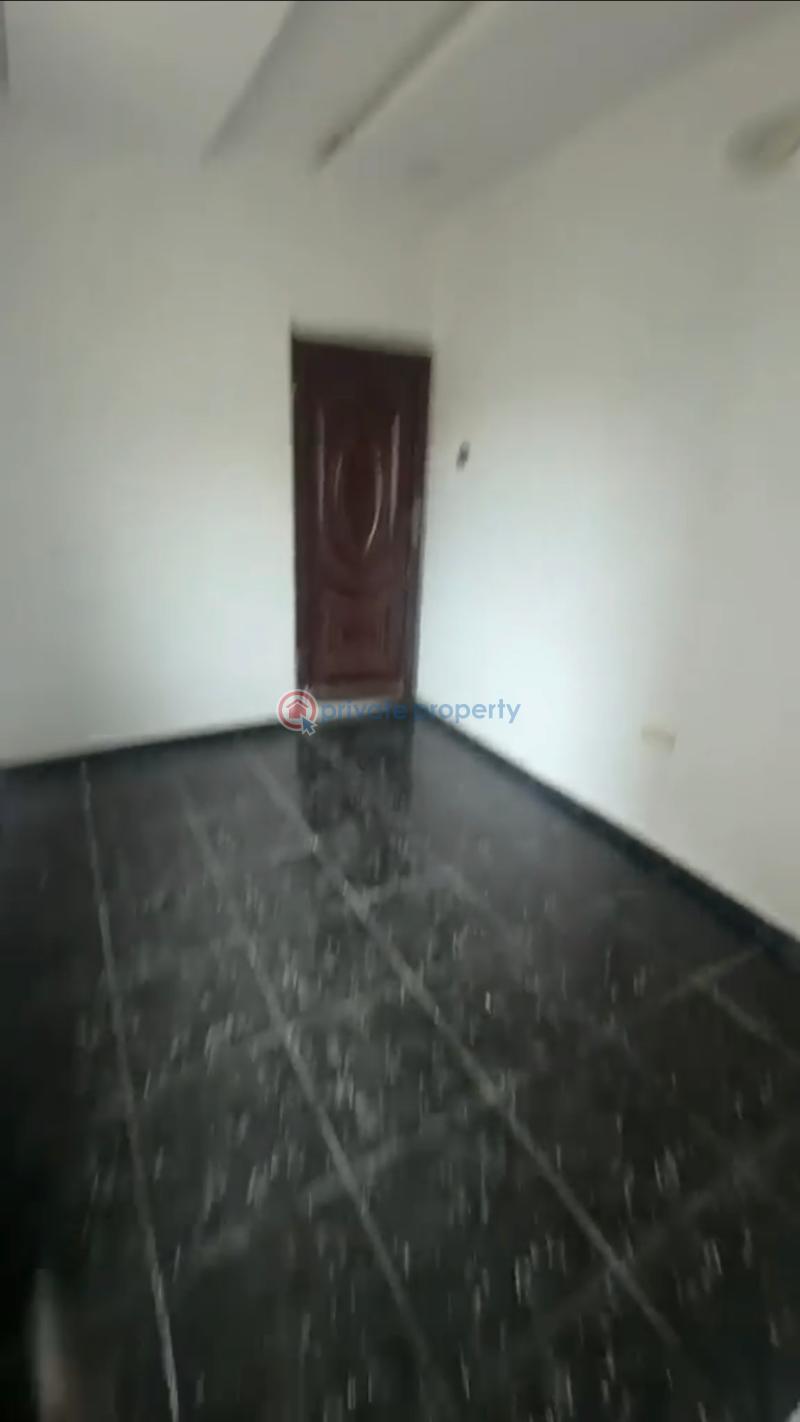 Self Contain For Rent Palmgrove  Ilupeju Lagos - 1