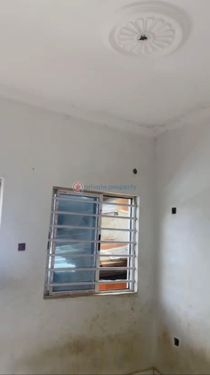 Self Contain For Rent Oworonshoki Gbagada Lagos - 2