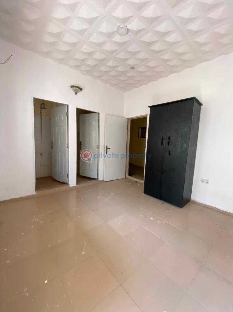 1 bedroom Self Contain For Rent Taiye Oluwa Lekki Phase 1 Lagos - 3