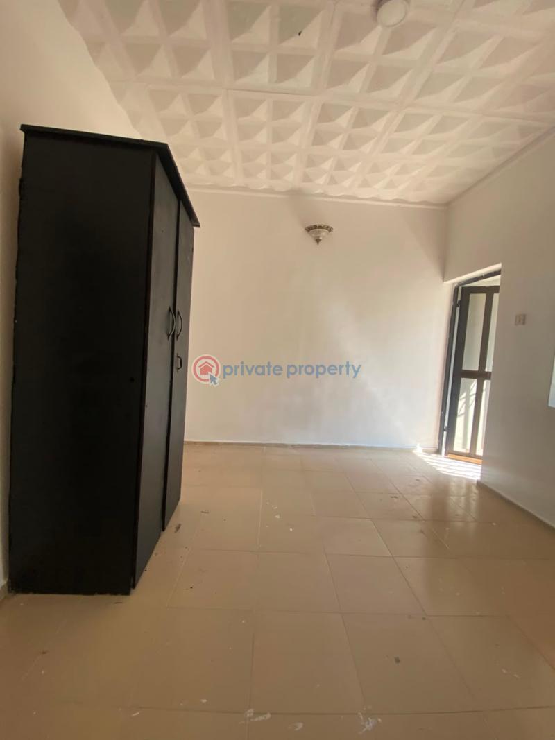 1 bedroom Self Contain For Rent Taiye Oluwa Lekki Phase 1 Lagos - 8