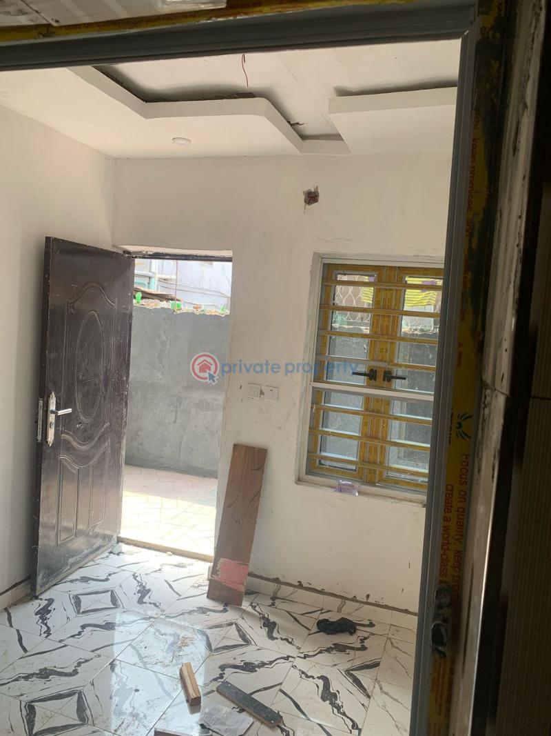 1 bedroom Self Contain For Rent Bajulaiye Shomolu Onipanu Shomolu Lagos - 0