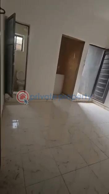 Decent roomself con, upstairs with pop, kitchen cabs - 3 1 bedroom Self Contain For Rent Palmgroove Shomolu Lagos - 3