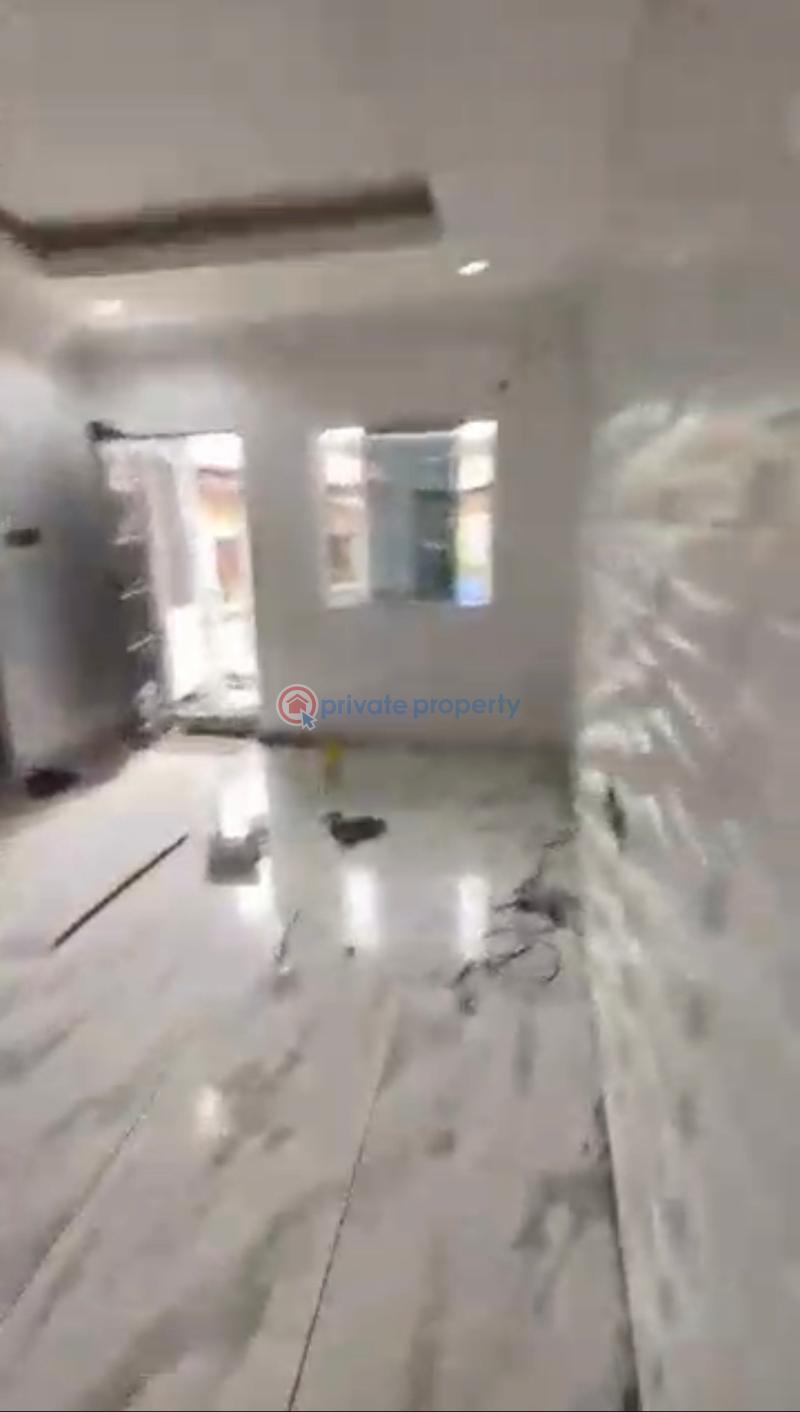 2 bedroom Flat & Apartment For Rent Onike Yaba Lagos - 0