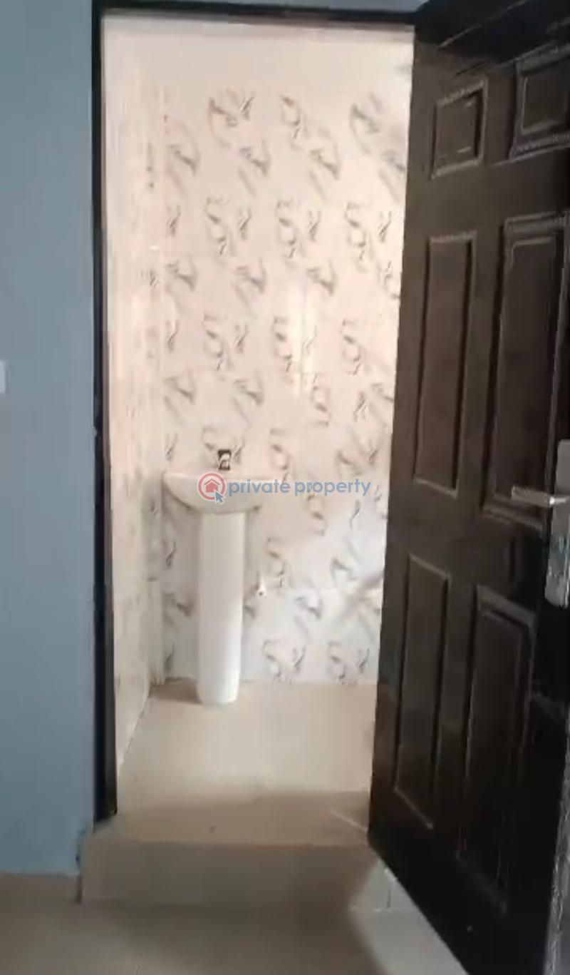 1 bedroom Mini Flat For Rent Estate Behind Maryland Mall Maryland Lagos - 3