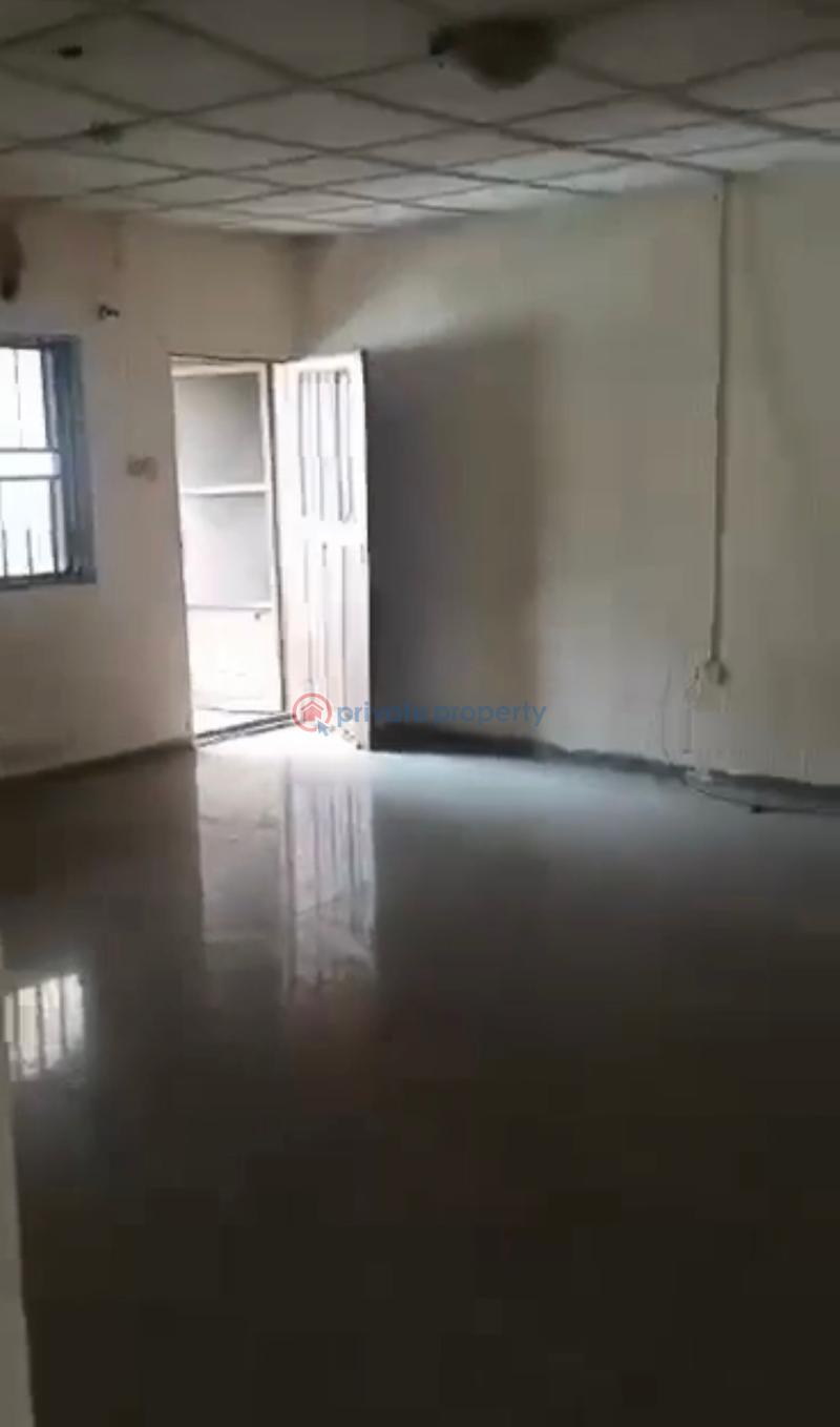 3 bedroom Flat & Apartment For Rent Canal Estate Okota Isolo Lagos - 3
