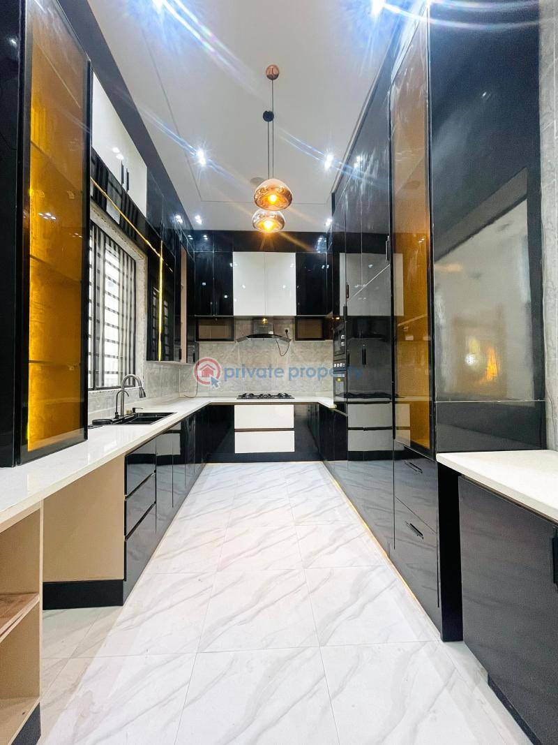 5 bedroom Detached Duplex For Sale Chevron Lekki Phase 2 Lagos - 6