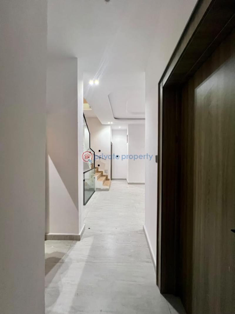 5 bedroom Detached Duplex For Sale Lekki Phase 1 Lagos - 2