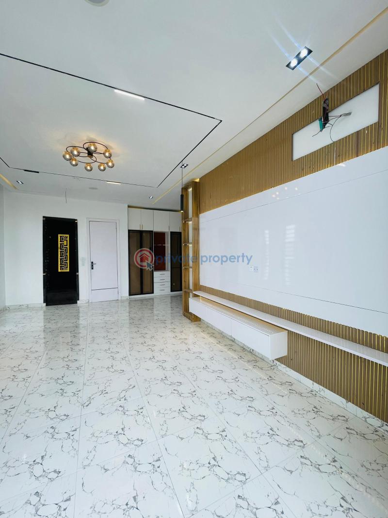 5 bedroom Detached Duplex For Sale Chevron Lekki Phase 2 Lagos - 11