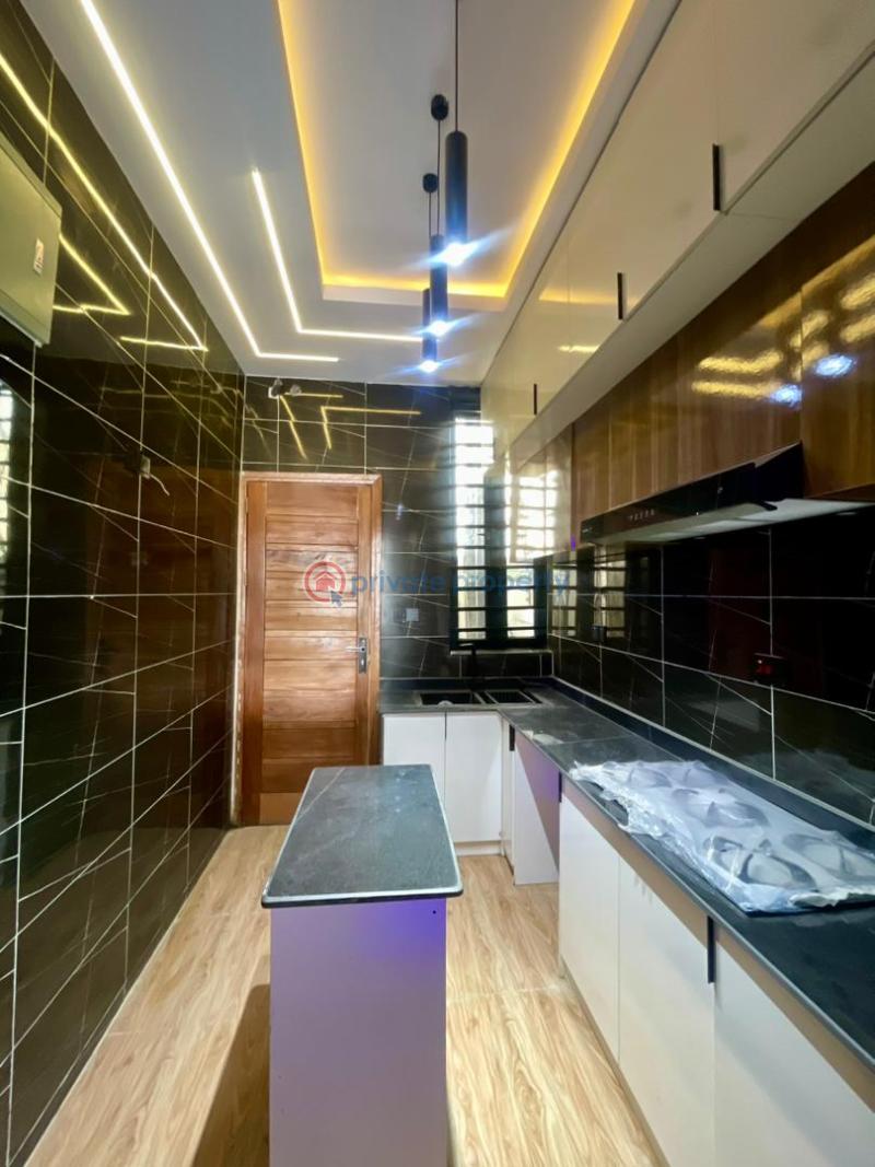 4 bedroom Semi detached Duplex For Sale Ikota Lekki Lagos - 4
