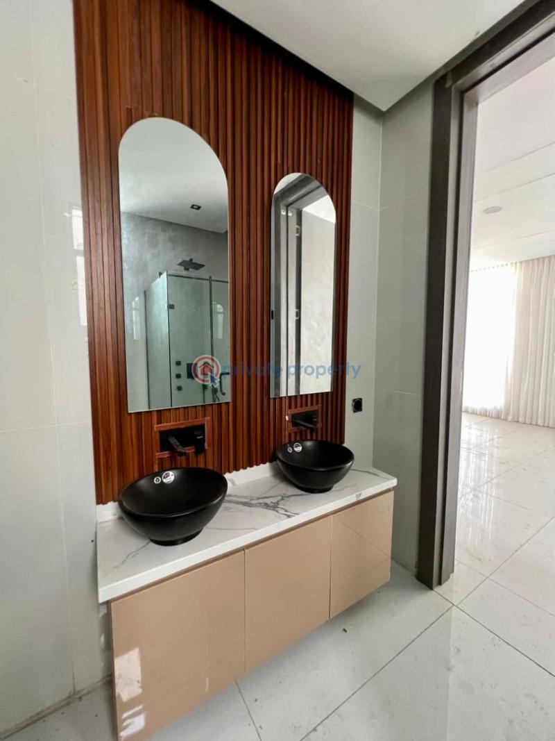 5 bedroom Detached Duplex For Sale Chevron Drive Lekki Lagos - 13