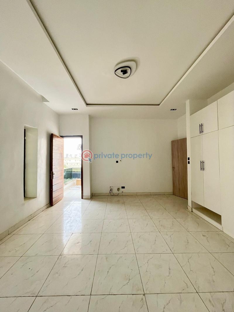 5 bedroom Detached Duplex For Sale Chevron Drive Lekki Lagos - 2