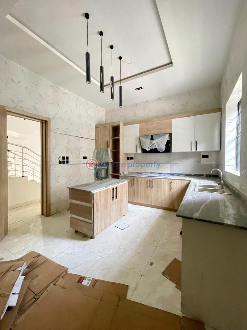 5 bedroom Detached Duplex For Sale Chevron Drive Lekki Lagos - 5