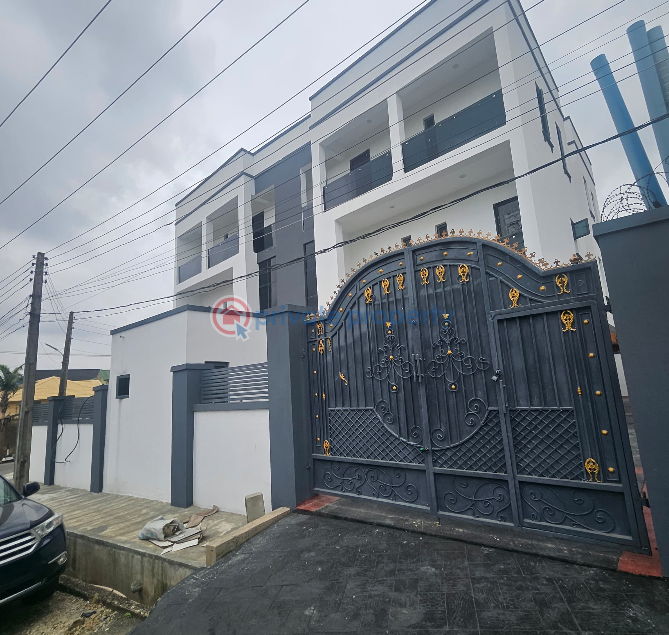 4 bedroom Semi detached Duplex For Sale Magodo GRA Phase 2 Kosofe/Ikosi Lagos