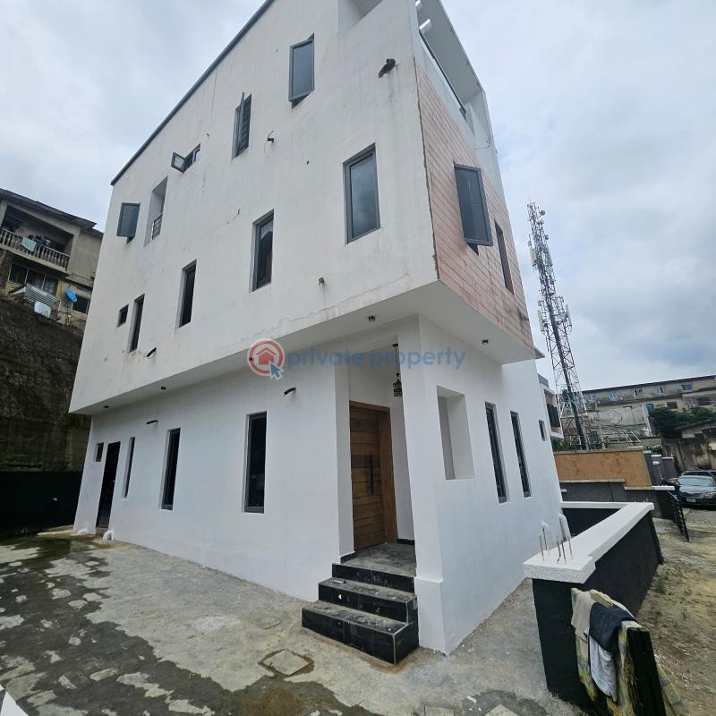 5 bedroom Semi detached Duplex For Sale Magodo GRA Phase 2 Kosofe/Ikosi Lagos - 0