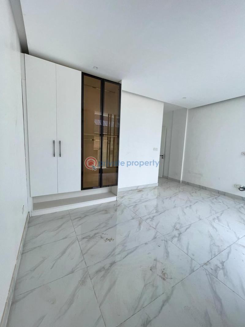 2 bedroom Flat & Apartment For Sale Lekki Phase 1 Lekki Lagos - 3