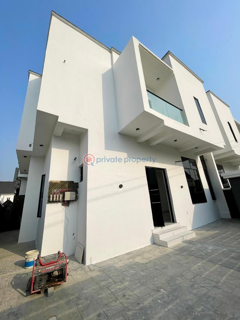 4 bedroom Semi detached Duplex For Sale Second Toll Gate Chevron Drive Lekki Lagos - 1