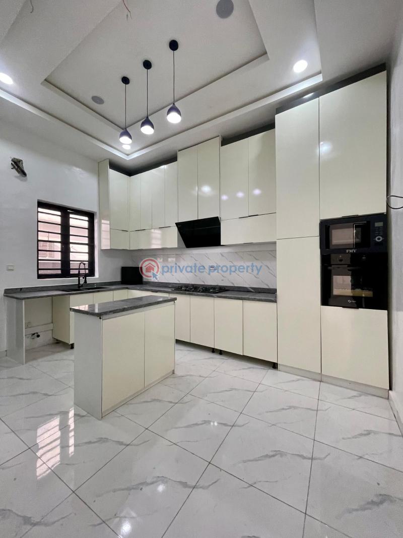 4 bedroom Semi detached Duplex For Sale Second Toll Gate Chevron Drive Lekki Lagos - 4