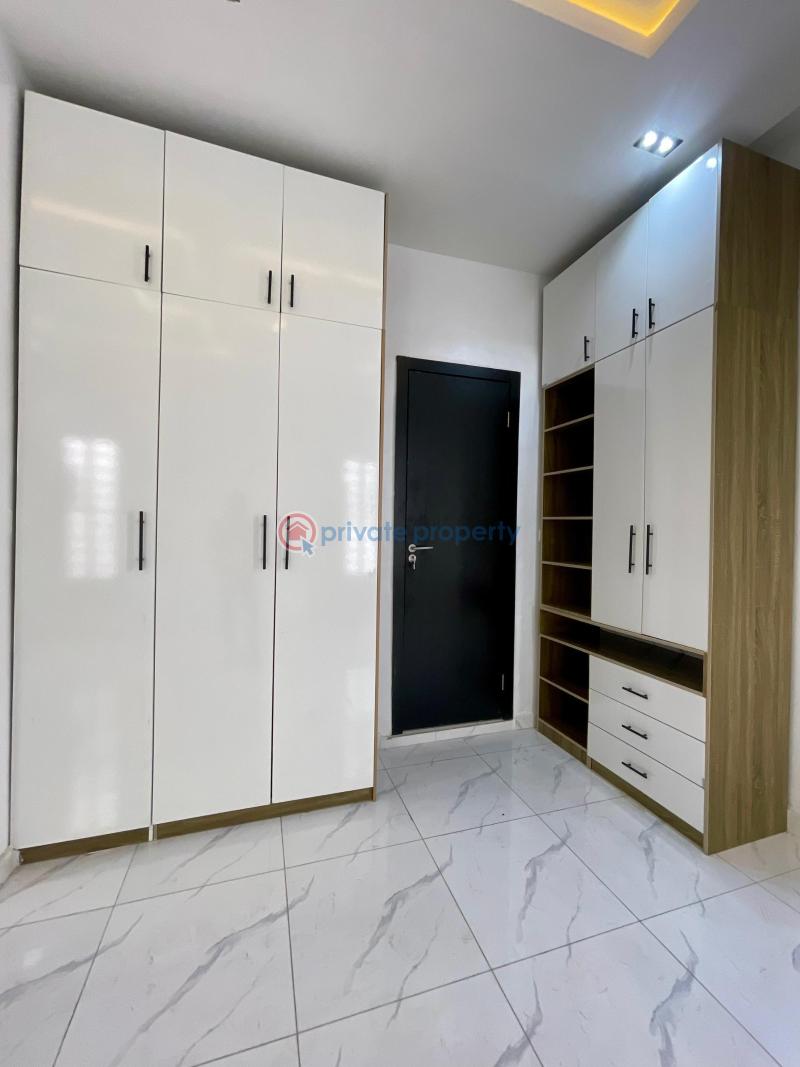 4 bedroom Semi detached Duplex For Sale Second Toll Gate Chevron Drive Lekki Lagos - 8