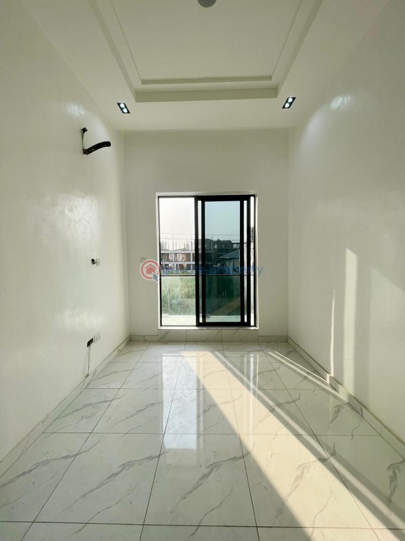 4 bedroom Semi detached Duplex For Sale Second Toll Gate Chevron Drive Lekki Lagos - 3