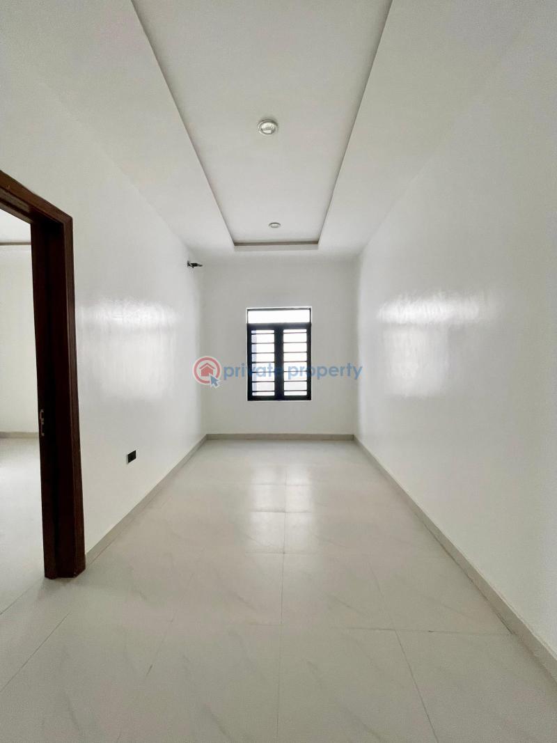 4 bedroom Semi detached Duplex For Sale Ologolo Lekki Lagos - 1