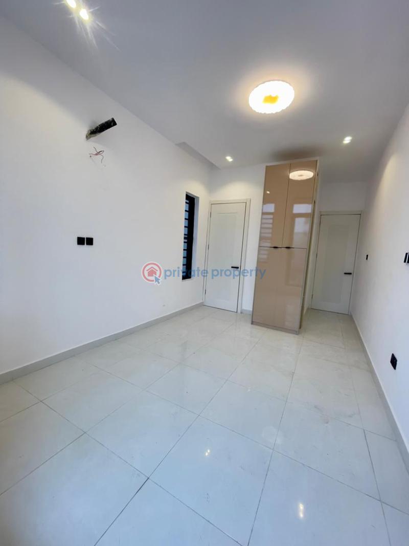 2 bedroom Flat & Apartment For Sale Ologolo Lekki Lagos - 4