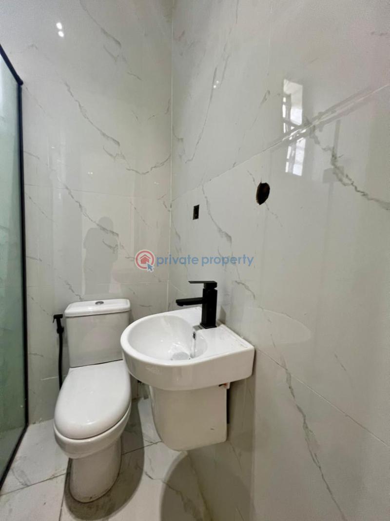 2 bedroom Block Of Flats For Sale Ikate Elegushi Lekki Lagos - 3