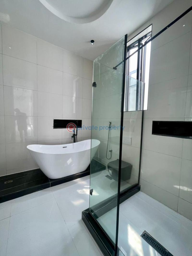 5 bedroom Detached Duplex For Sale Chevron Drive Lekki Lagos - 5