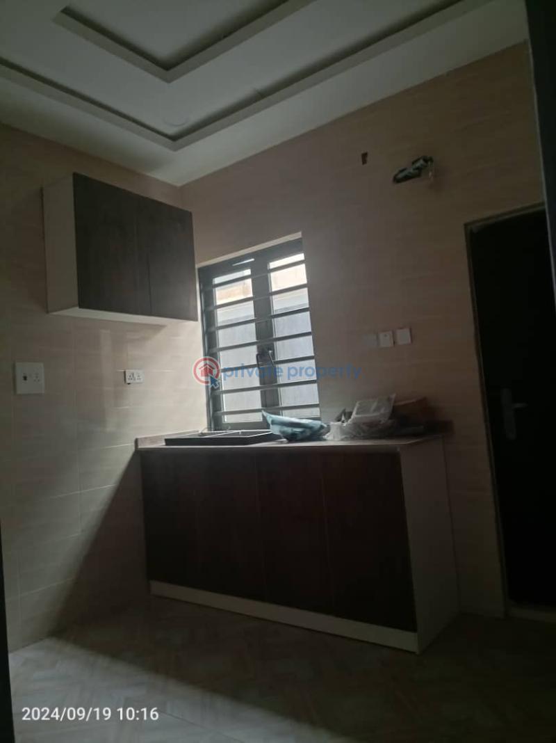 4 bedroom House For Sale Omole Phase 1 Ojodu Lagos - 11