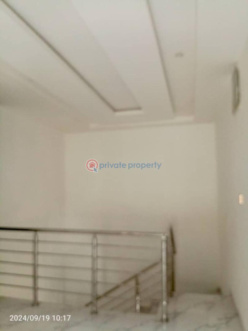 4 bedroom House For Sale Omole Phase 1 Ojodu Lagos - 7