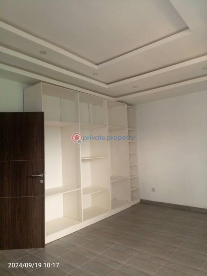 4 bedroom House For Sale Omole Phase 1 Ojodu Lagos - 3