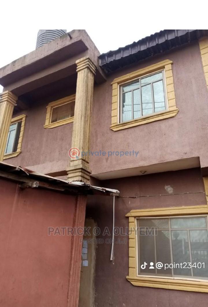 6 bedroom Townhouse For Sale 4, Ogundele Phase1 Agbaje Igboolomu Isawo Ikorodu Lagos - 4