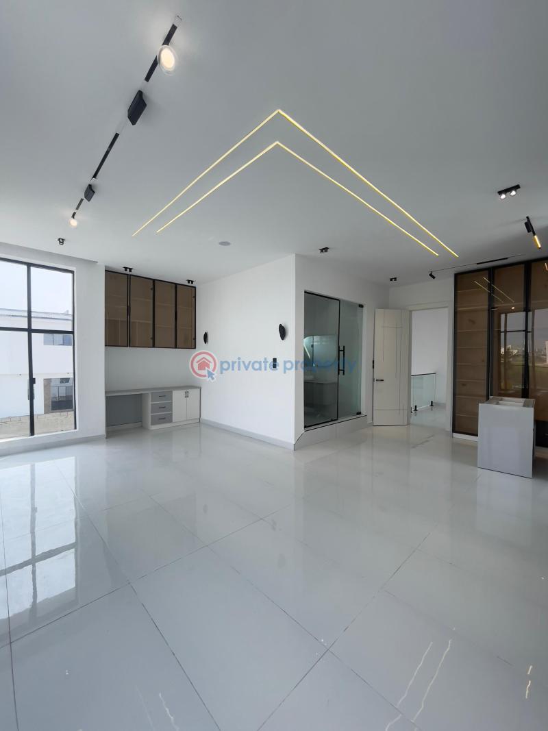 5 bedroom Detached Duplex For Sale Chevron Drive Lekki Lagos - 1