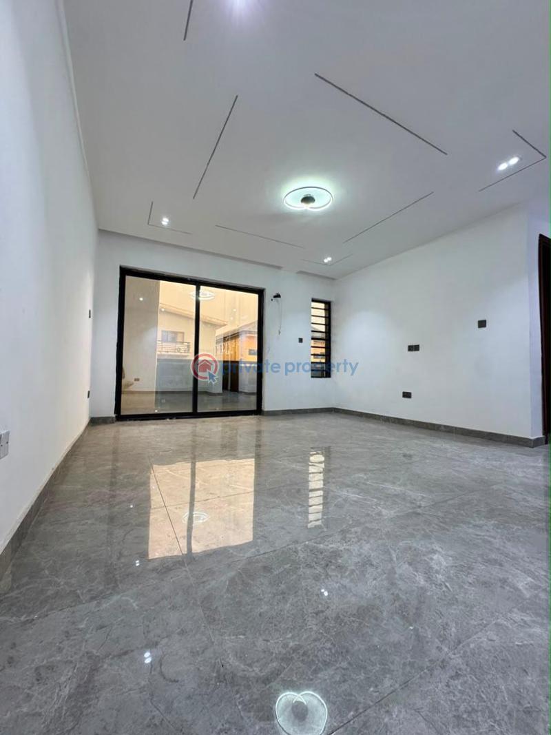 2 bedroom Block Of Flats For Sale Yaba Lagos - 6