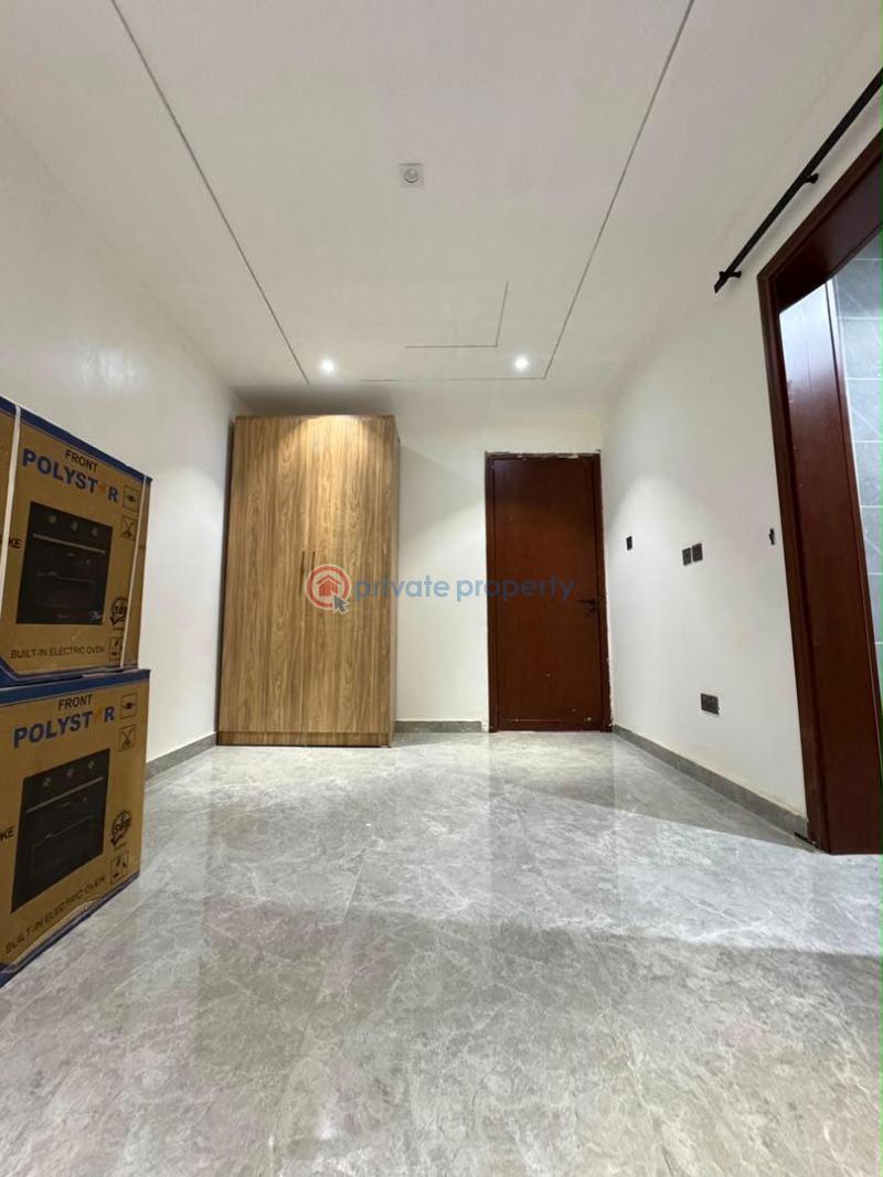 2 bedroom Block Of Flats For Sale Yaba Lagos - 8