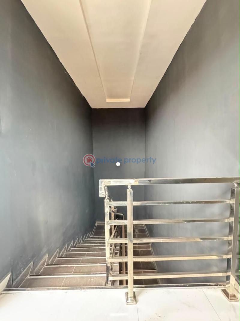 2 bedroom Block Of Flats For Sale Gbagada Lagos - 3