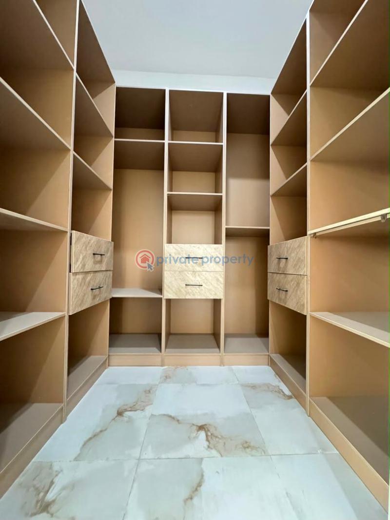 3 bedroom Block Of Flats For Sale Yaba Lagos - 2