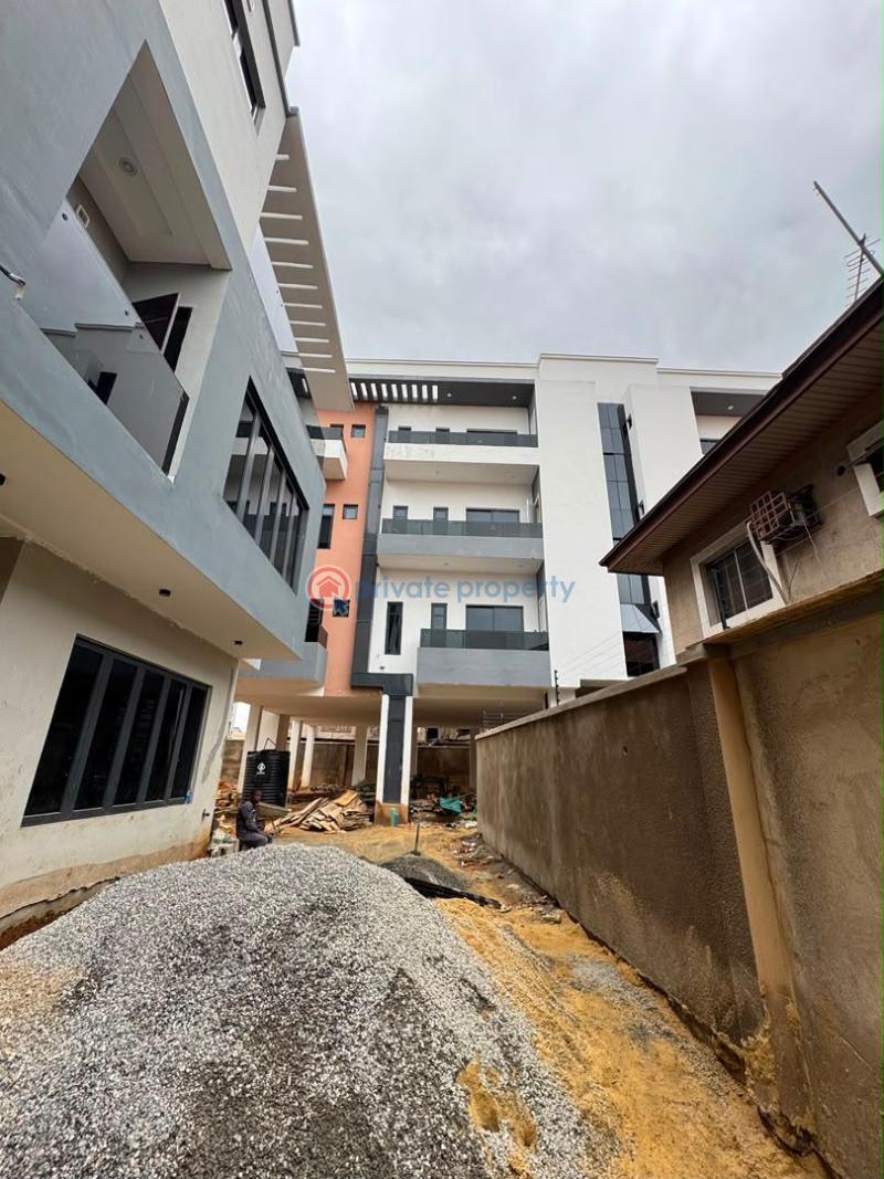 3 bedroom Block Of Flats For Sale Maryland Lagos - 12