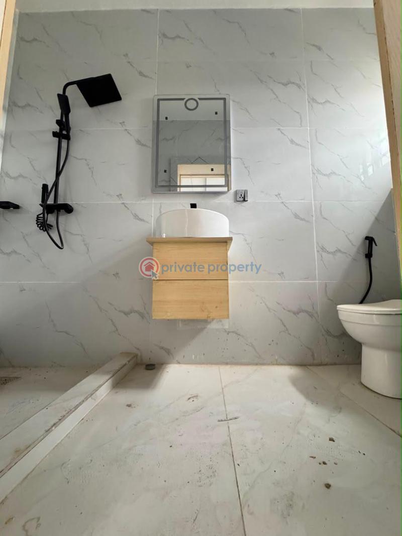 3 bedroom Block Of Flats For Sale Maryland Lagos - 8