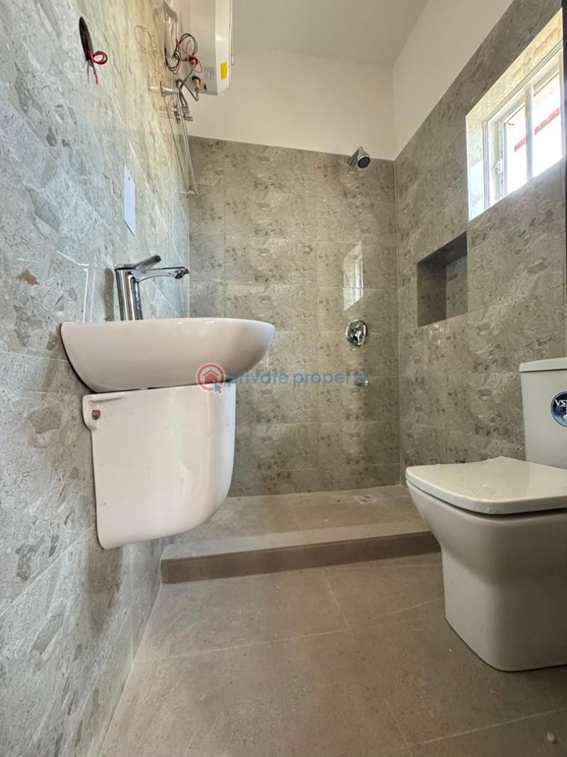 3 bedroom Maisonette For Sale Yaba Lagos - 11