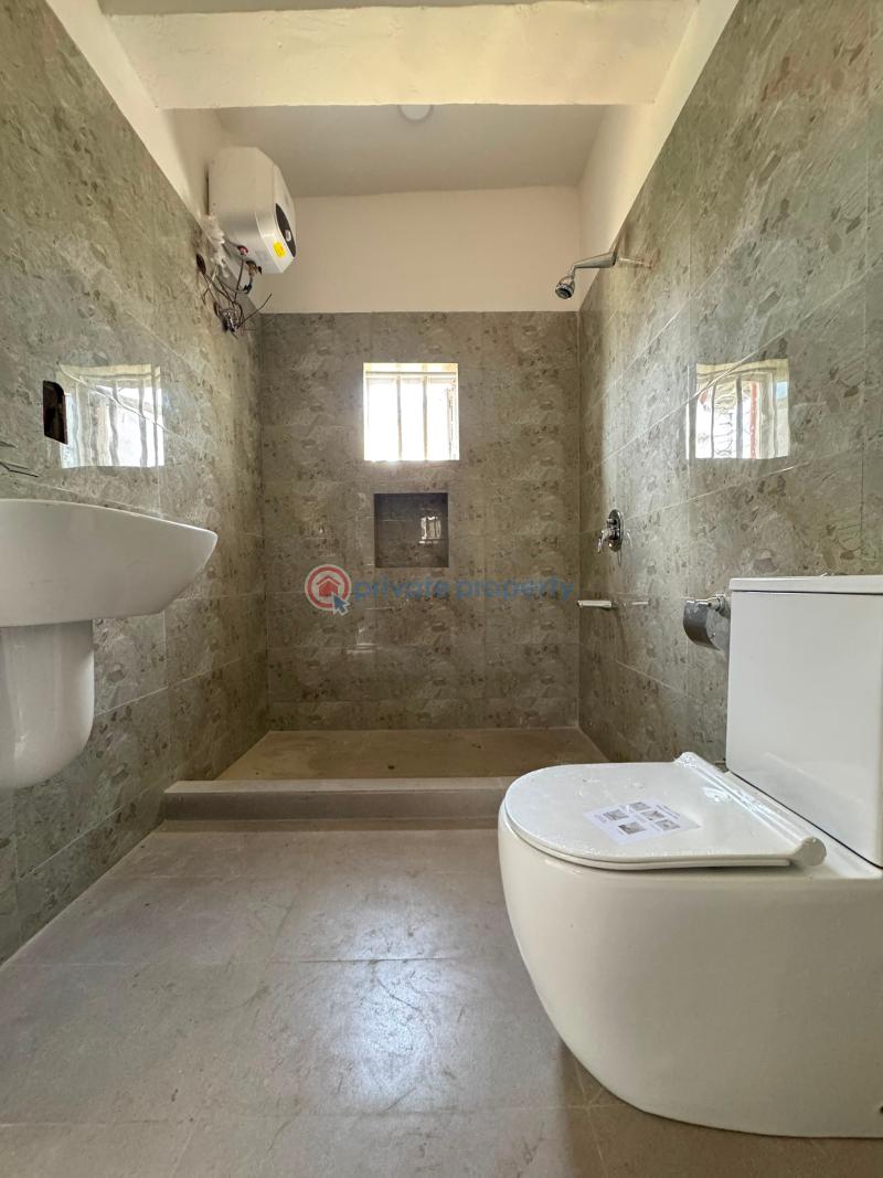 3 bedroom Maisonette For Sale Yaba Lagos - 1
