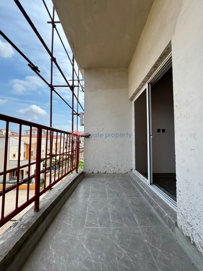 3 bedroom Maisonette For Sale Yaba Lagos - 10