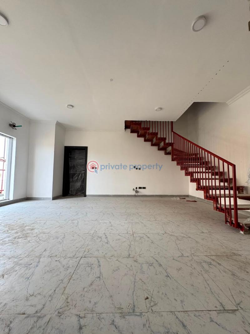 3 bedroom Maisonette For Sale Yaba Lagos - 9