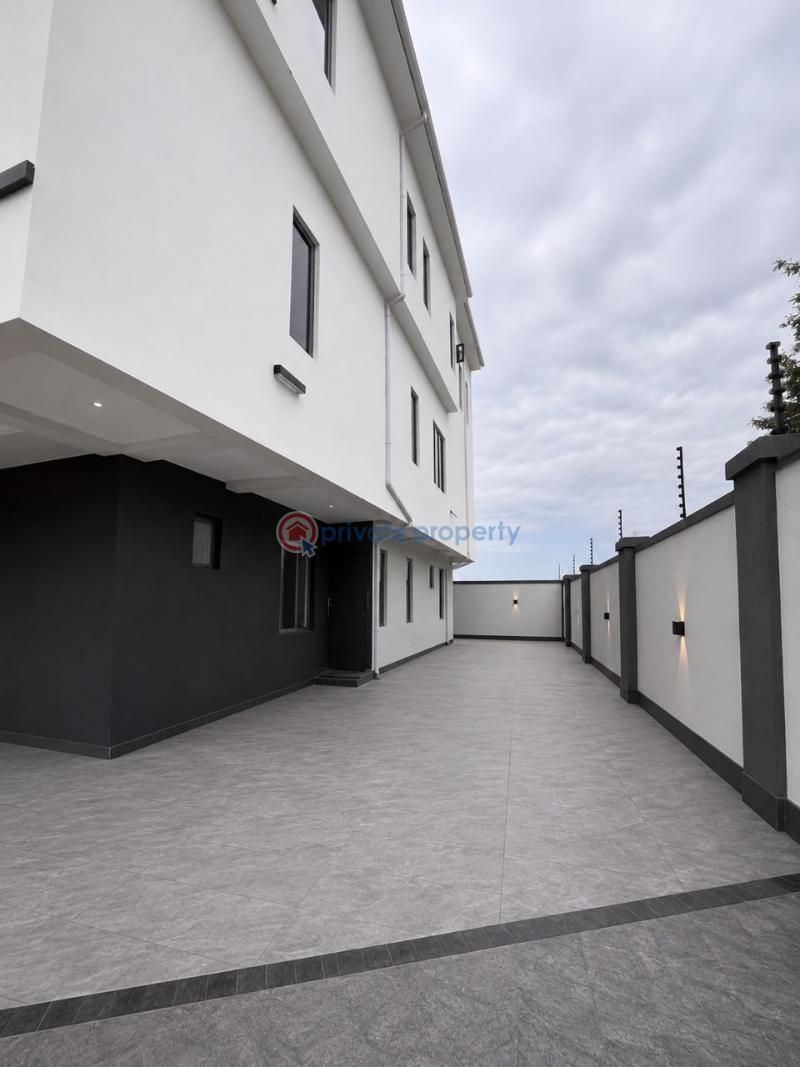 4 bedroom Semi detached Duplex For Sale Omole Phase 1 Ojodu Lagos - 5