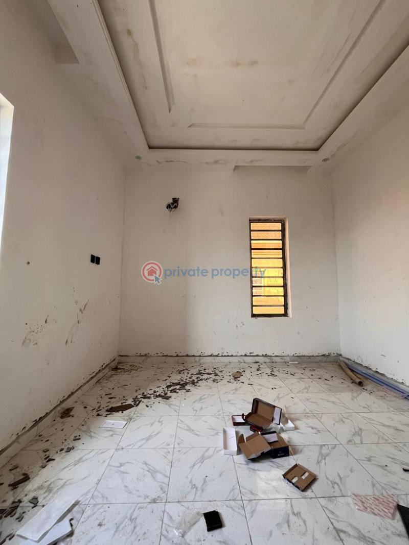 4 bedroom Detached Duplex For Sale Gbagada Phase 1 Lagos - 5